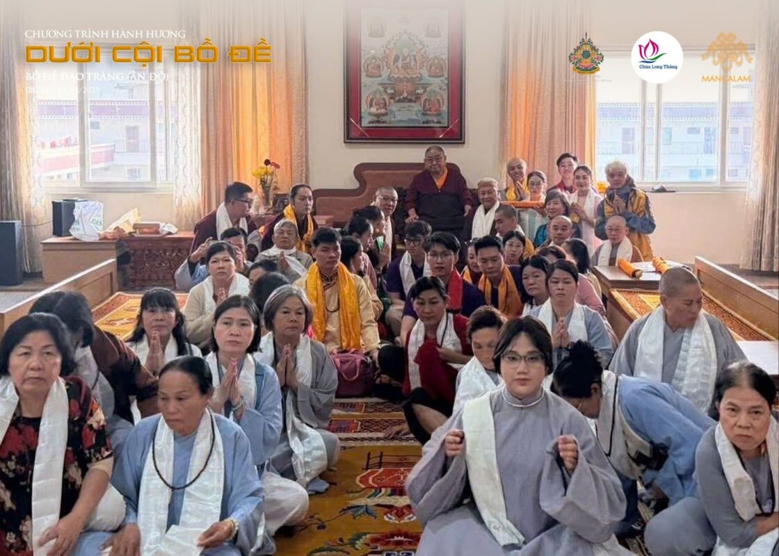 Đảnh lễ truyền thừa trong hành hương đất Phật Mangalam